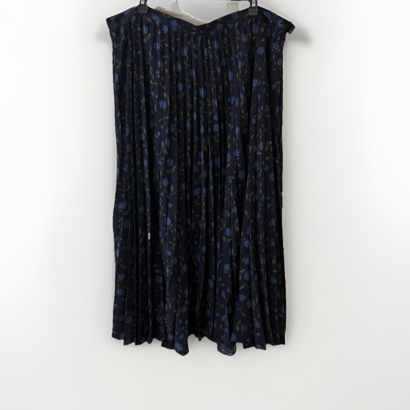 Sag Harbor Dresses & Skirts - Radcliffe Sag Harbor Blue Floral Pleated Maxi Skirt Womens 2X Cottage Whimsigoth